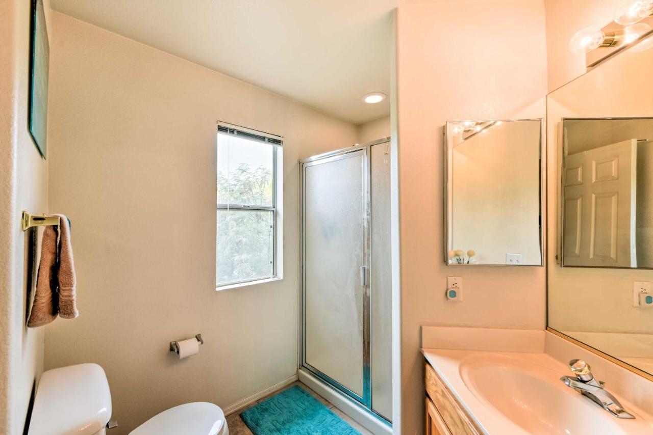 Phoenix Condo With Balcony And Spa - 14 Mi To Downtown Exterior photo
